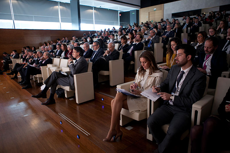Nuevos retos para el CEO. ¿Cómo integrar competitividad  y sostenibilidad en la empresa responsable? 
